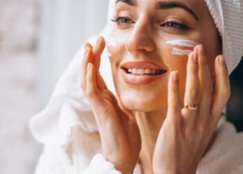 La piel no duerme: la importancia del tratamiento cosmético nocturno