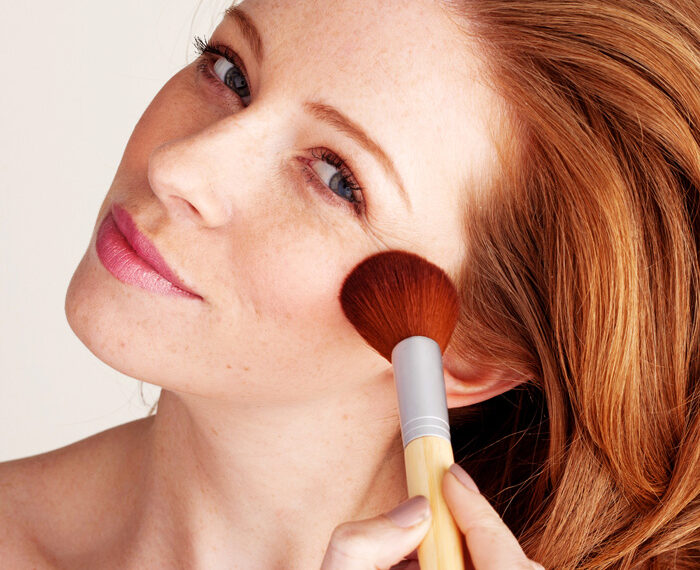 Elección de productos de maquillaje en pieles grasas