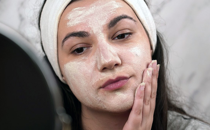 Elección de productos de maquillaje en pieles grasas