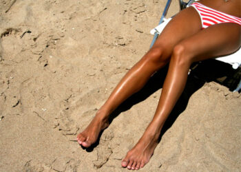 Cómo prolongar el bronceado y evitar la escamación de la piel