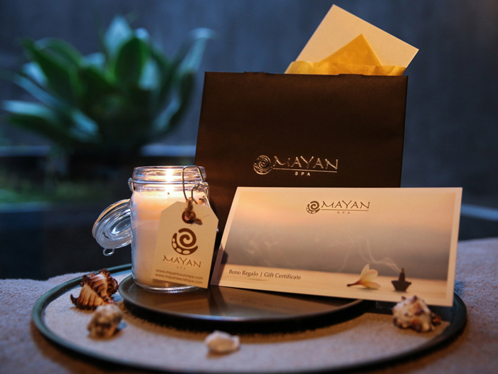 El masaje con pindas calientes de especias del Mayan Luxury Spa