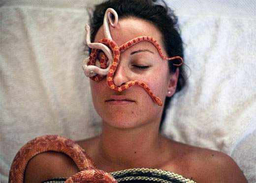 Snake Massage