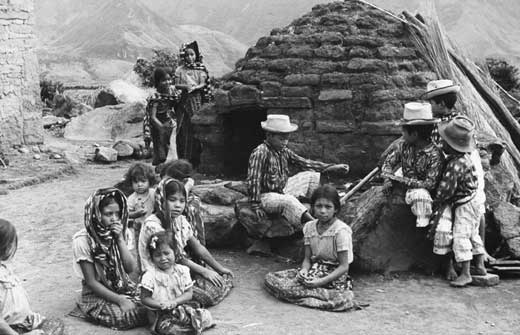 Tuj: la ceremonia del vapor como rito, higiene y terapia