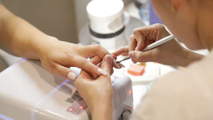 Descamación, estrías, micosis... las diferentes afecciones de las uñas