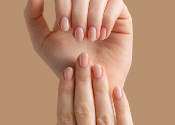 UÑAS Y PIEL