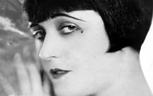 Así se maquillaban y peinaban las chicas de los años '20